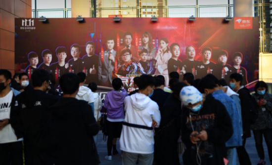 Lenovo PC销量大幅增长背后的市场机遇